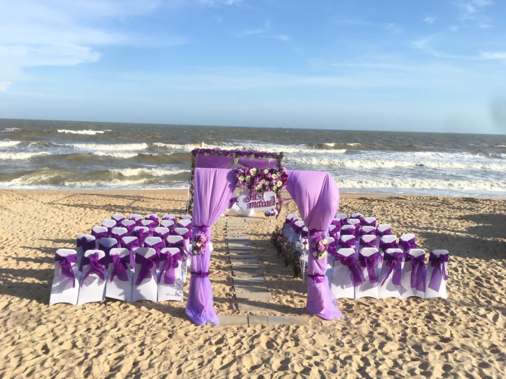 Tiệc cưới bãi biển